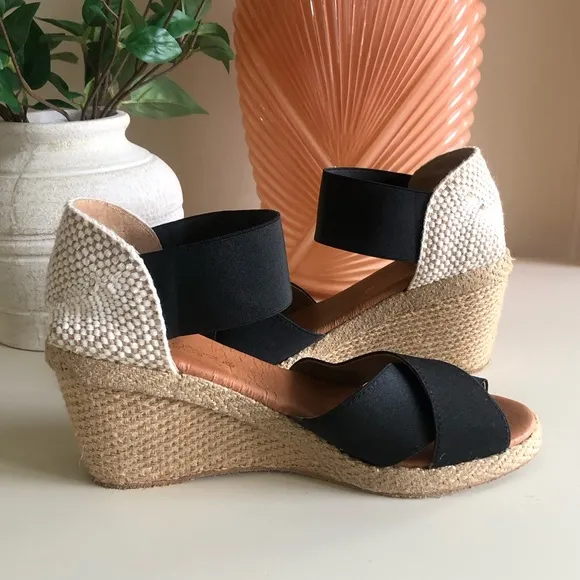Andre Assous Espadrille Wedge Sandal Black Stretch Straps Leather Spain Size 7