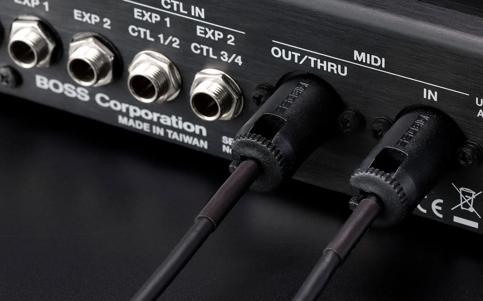 Boss BMIDI-PB3 Pedalboard MIDI Cable 3ft Multi-Directional