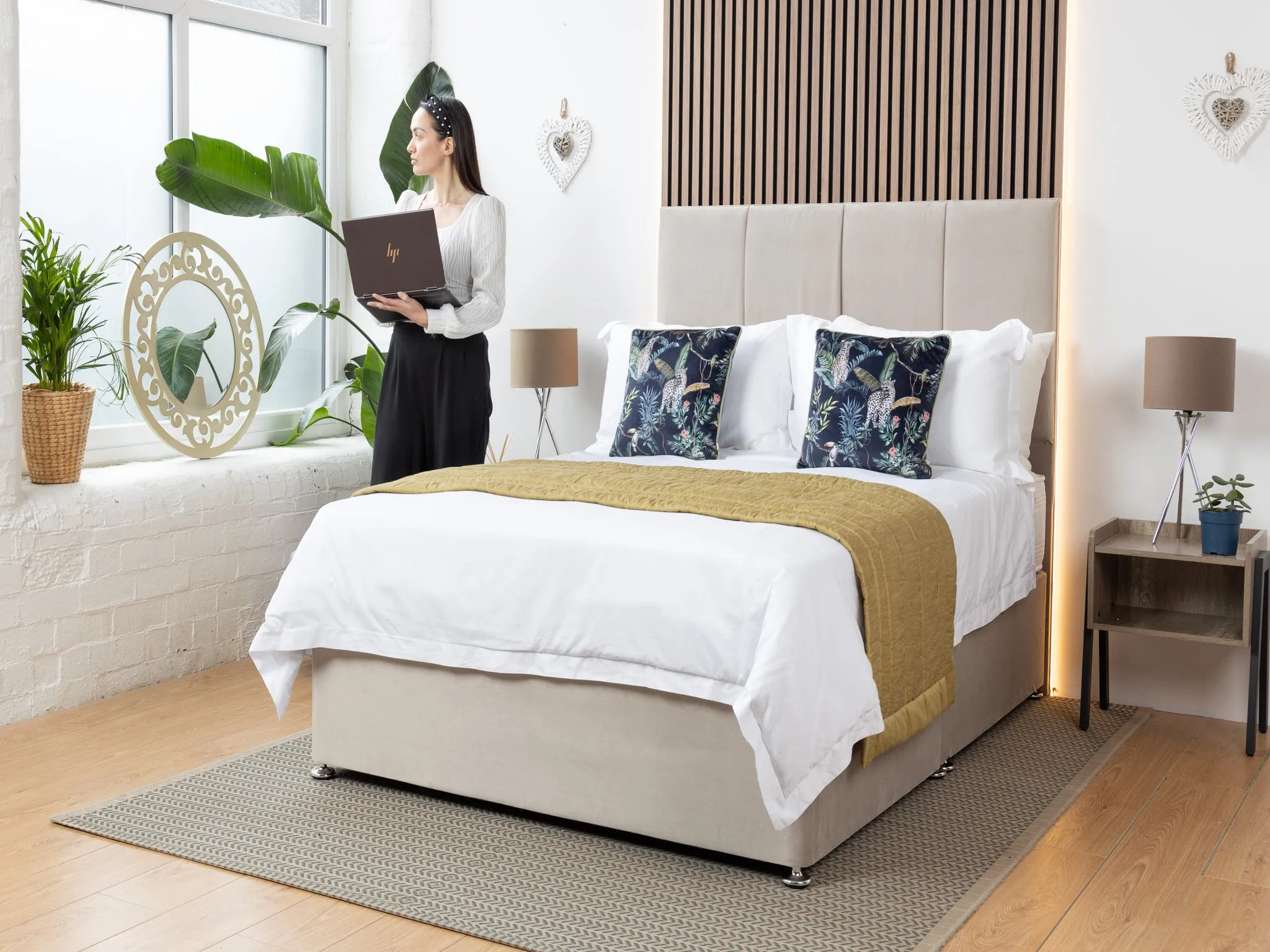 Cardiff Divan Bed Set With Vertical Panel Headboard