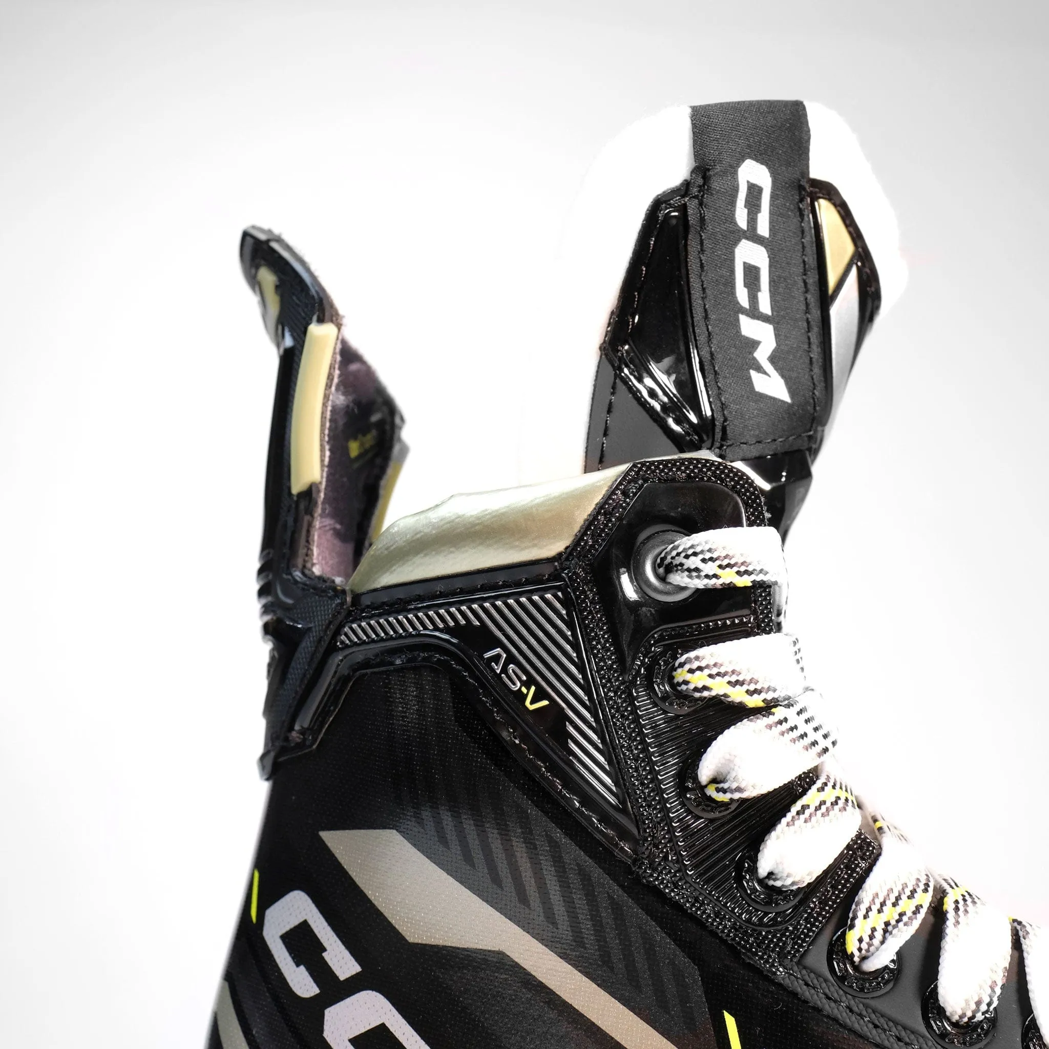 CCM Tacks AS-V Junior Hockey Skates