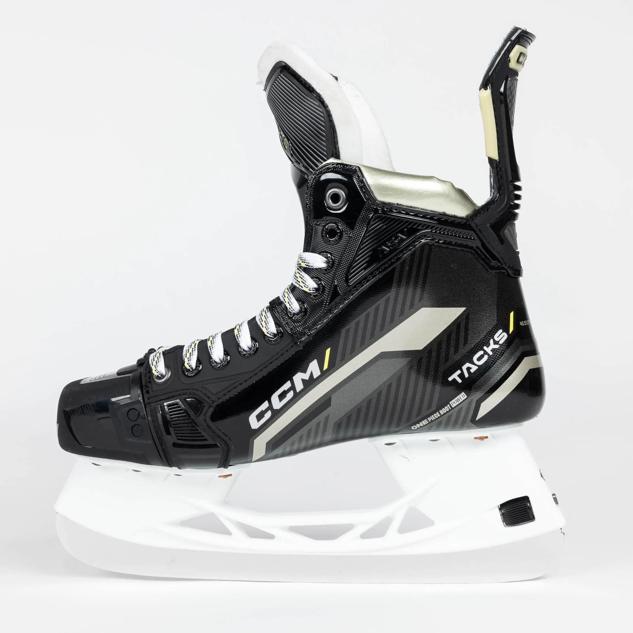 CCM Tacks AS-V Junior Hockey Skates