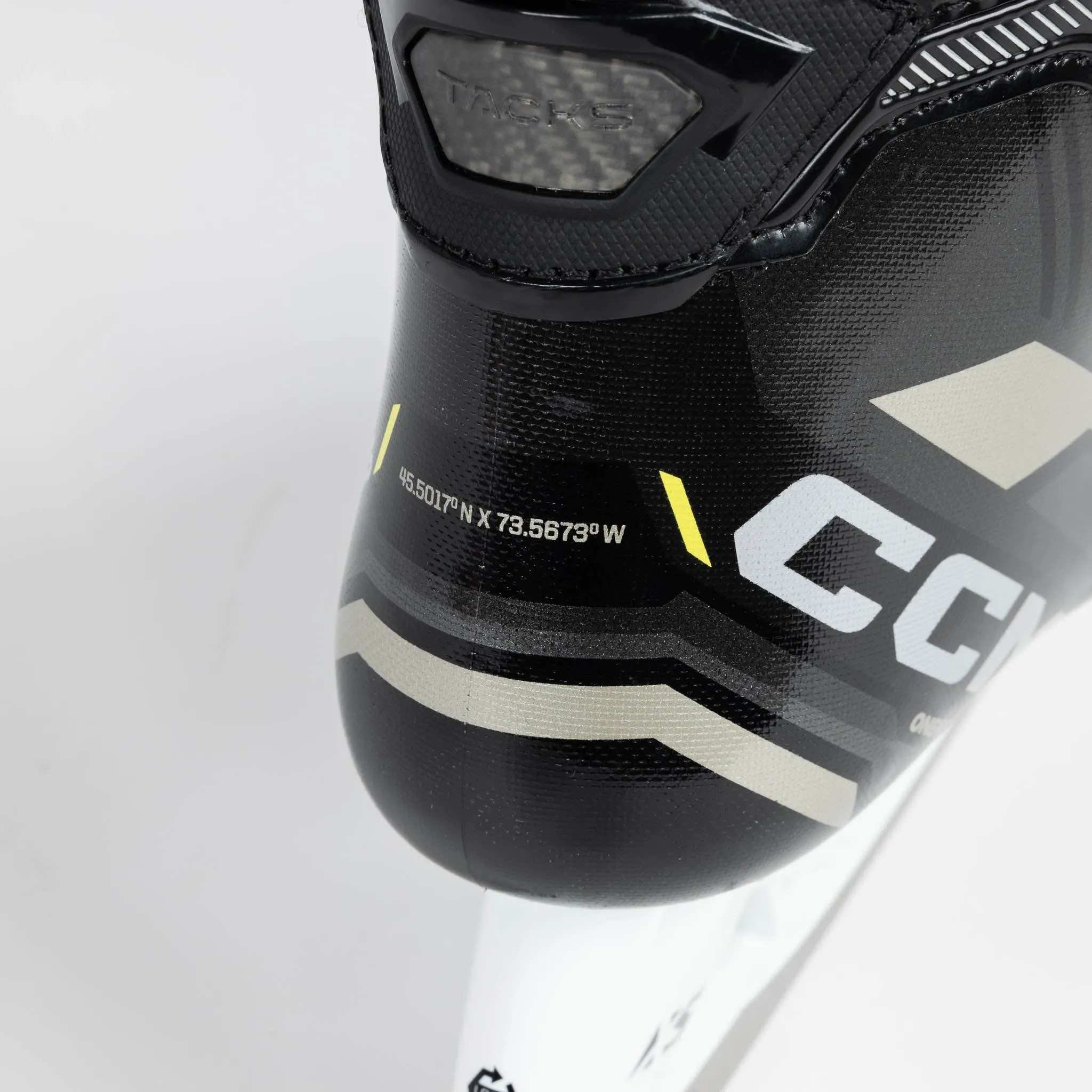 CCM Tacks AS-V Junior Hockey Skates
