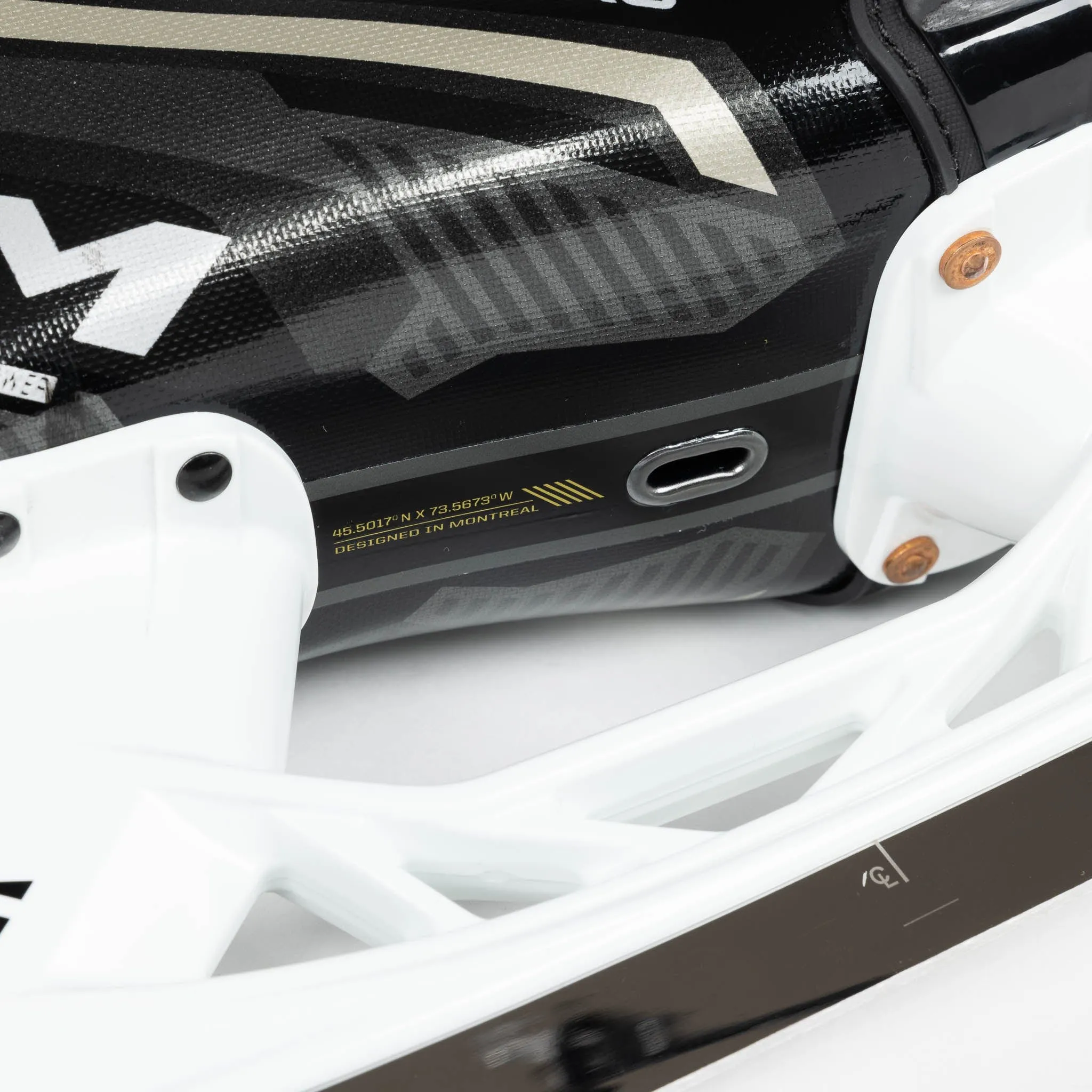 CCM Tacks AS-V Junior Hockey Skates