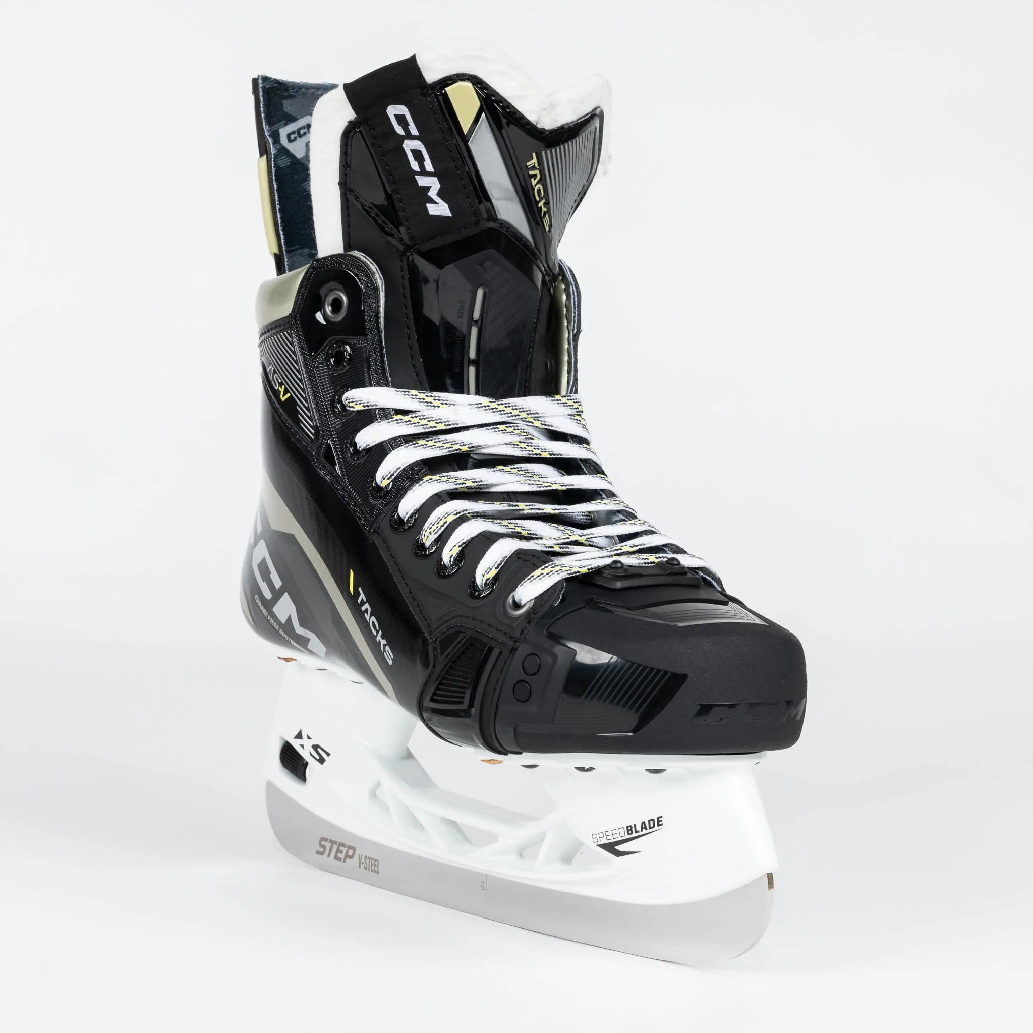 CCM Tacks AS-V Junior Hockey Skates