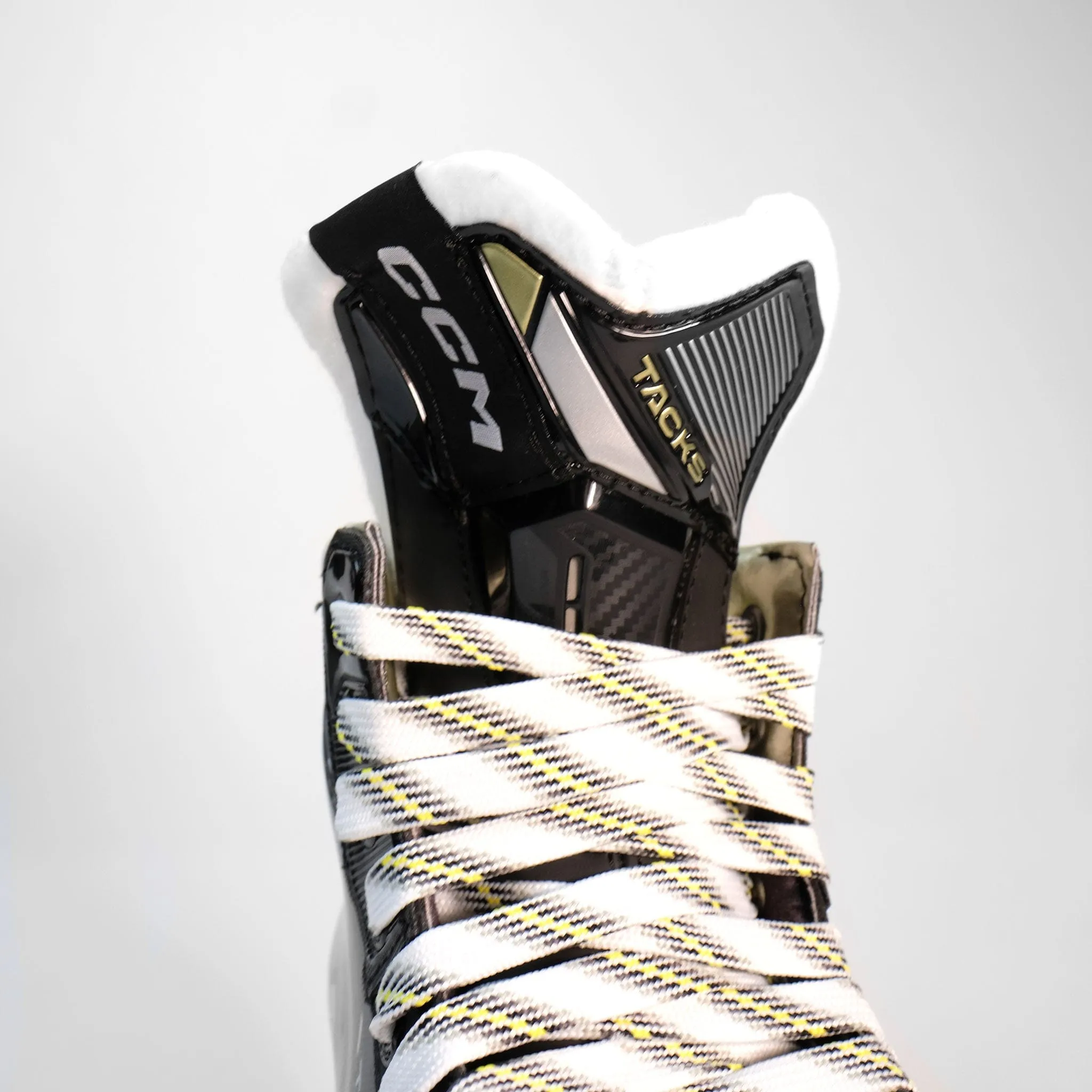 CCM Tacks AS-V Junior Hockey Skates