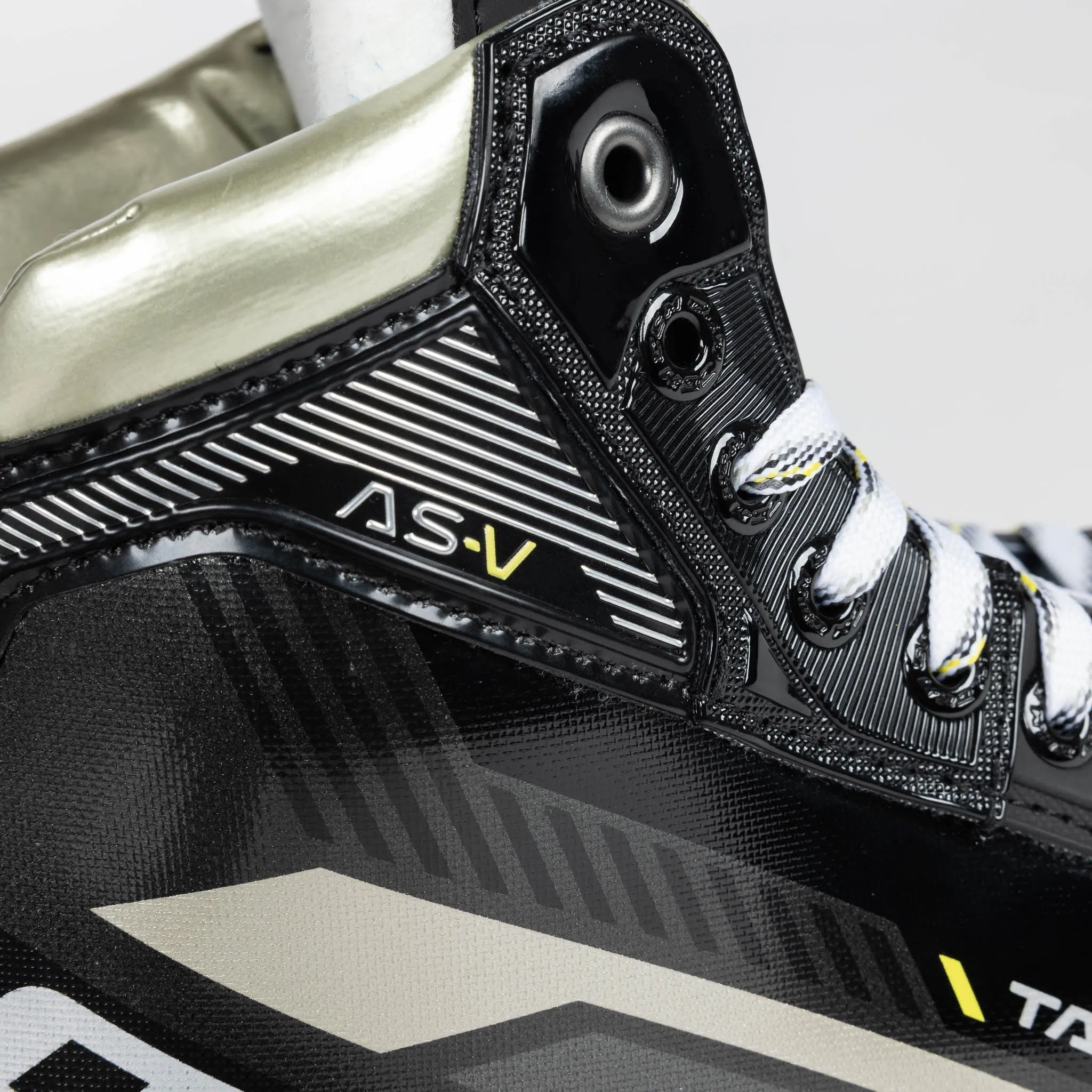 CCM Tacks AS-V Junior Hockey Skates