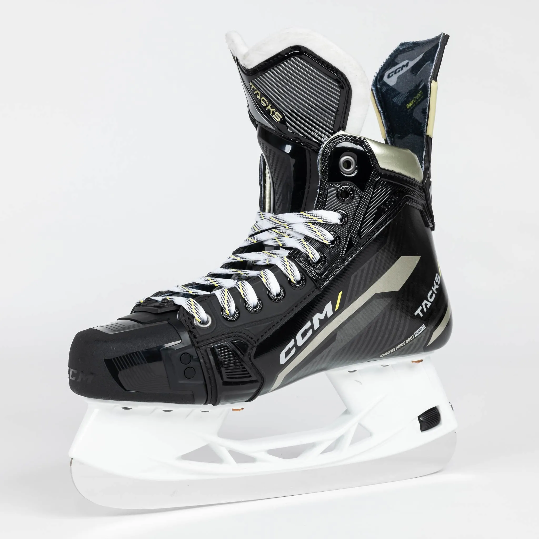 CCM Tacks AS-V Junior Hockey Skates