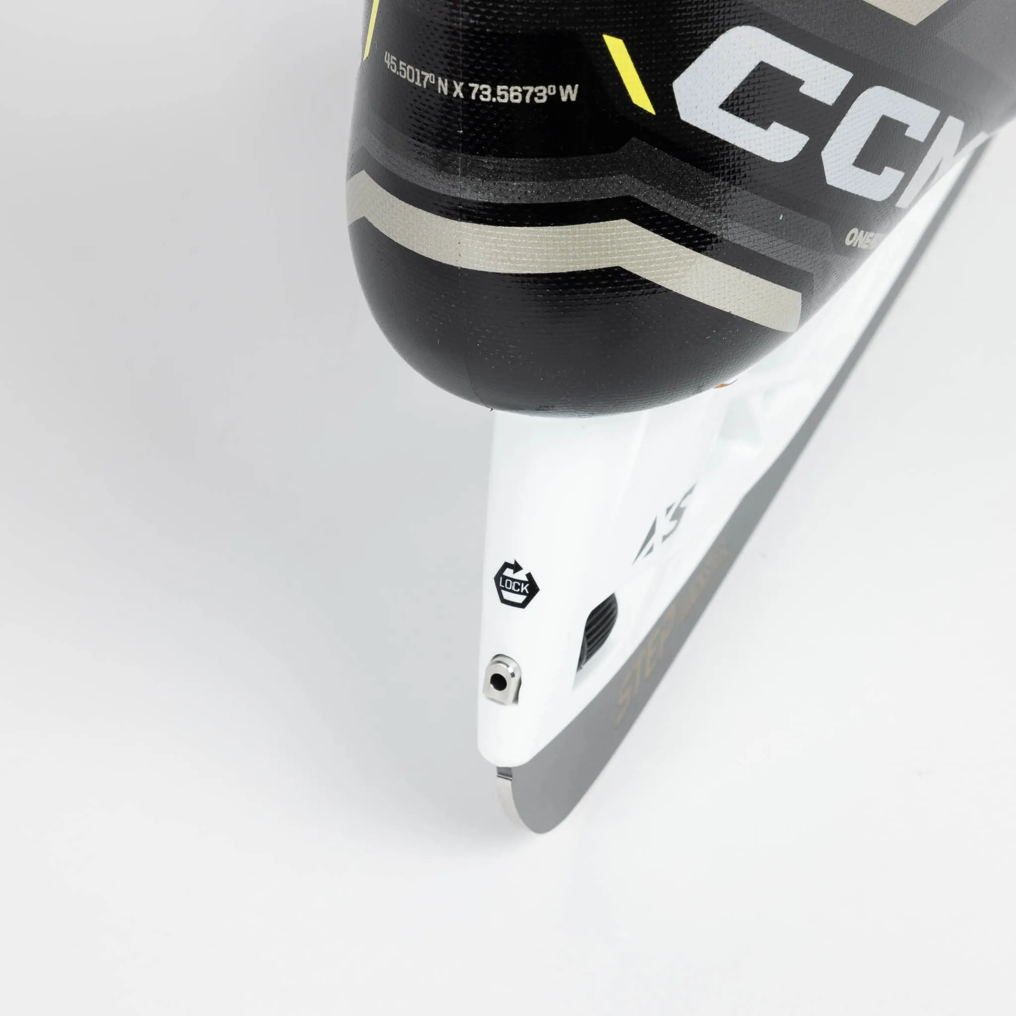 CCM Tacks AS-V Junior Hockey Skates