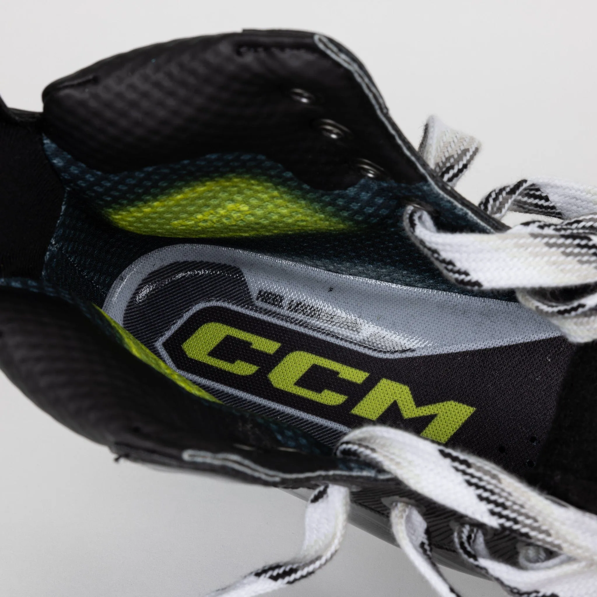 CCM Tacks XF Pro Junior Hockey Skates