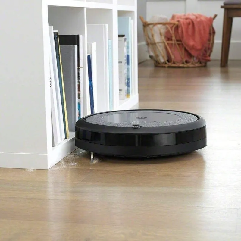 iRobot Roomba i3 Robot Vacuum with Automatic Dirt Disposal