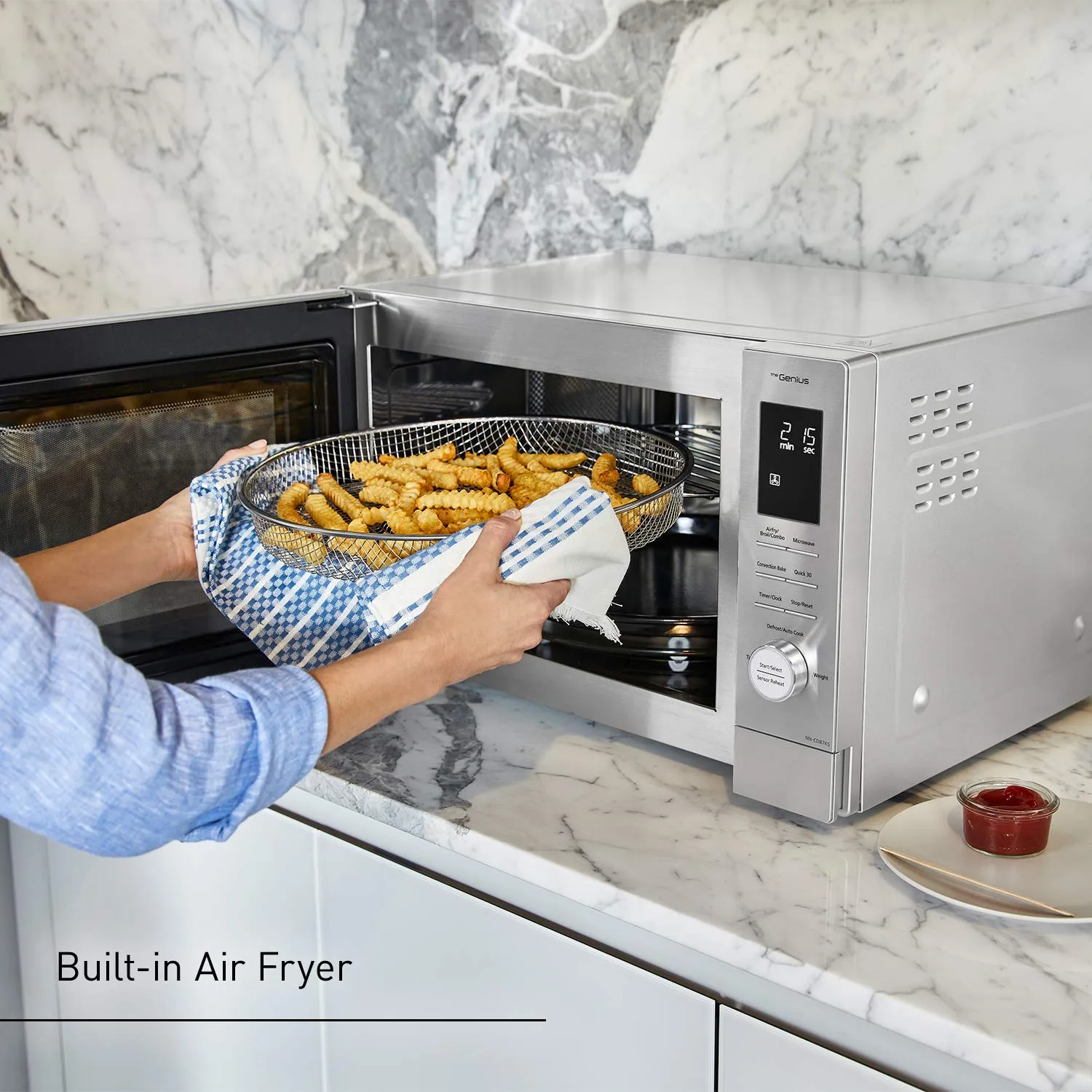 Panasonic - 1.2 Cu. Ft. 1000 Watt HomeCHEF CD87KS 4-in-1 Multioven Microwave - Airfryer, Broiler, Convection, Inverter - Silver - use_like_new