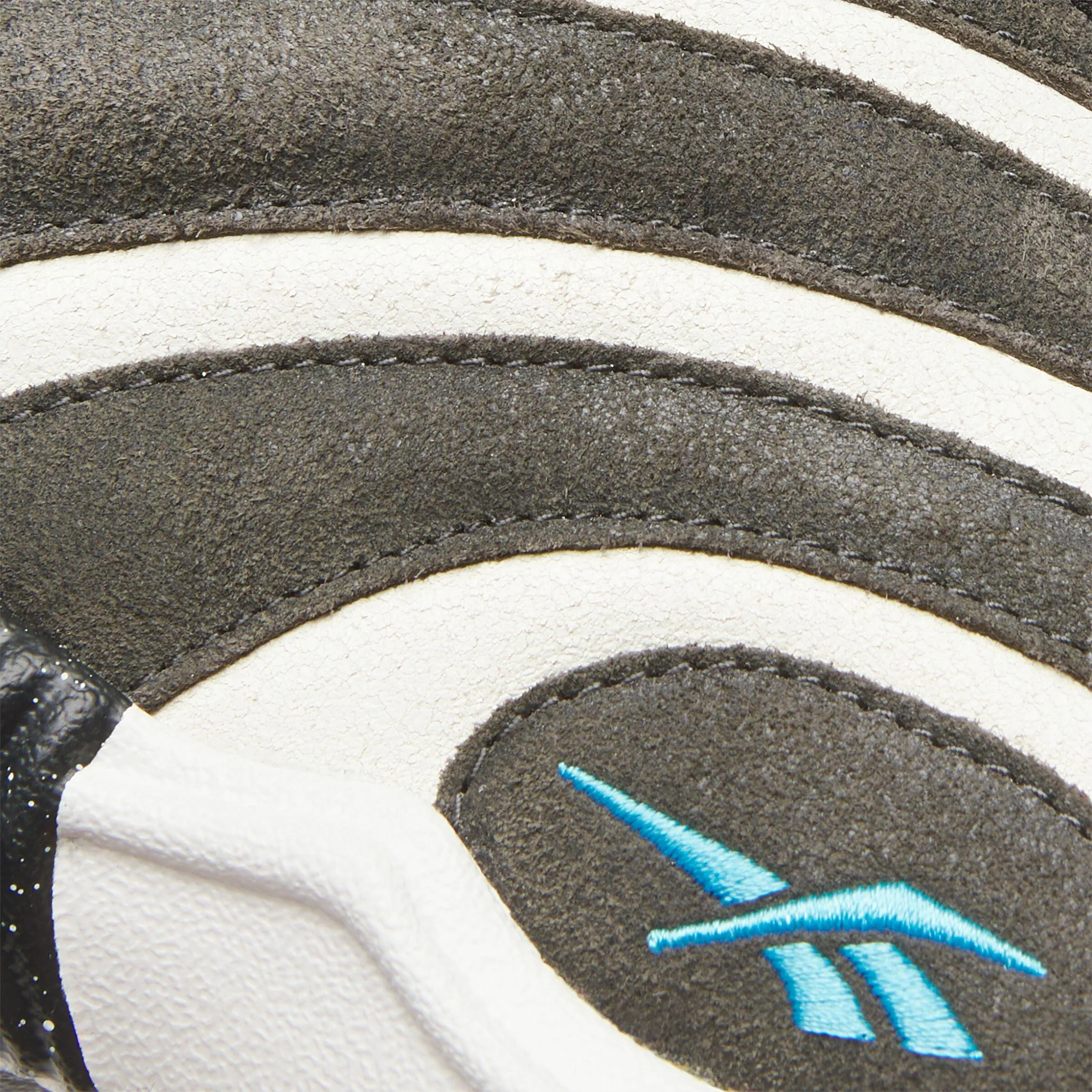Reebok Footwear Men Shaqnosis Retro Basketball Shoes WASHED BLACK/CHALK/BLUE