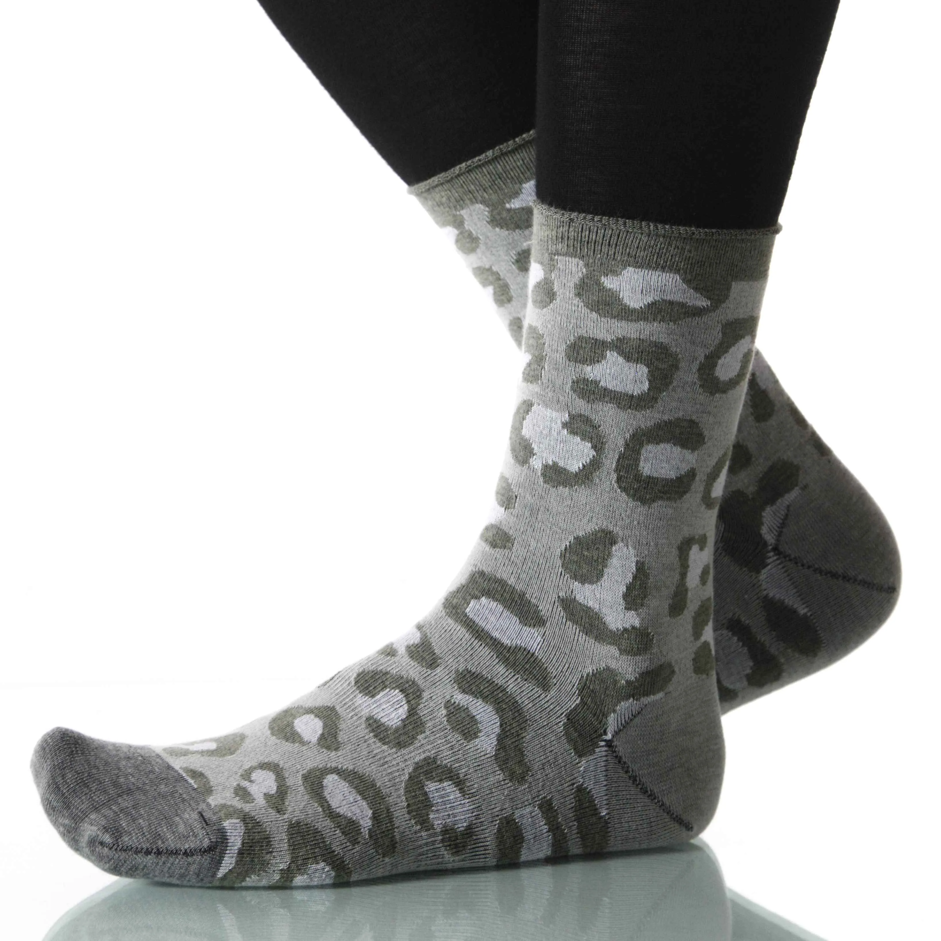 Snow Leopard - Ankle Height