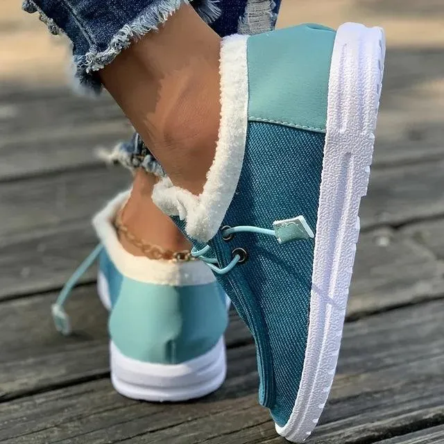 Women's low top slip on shoes