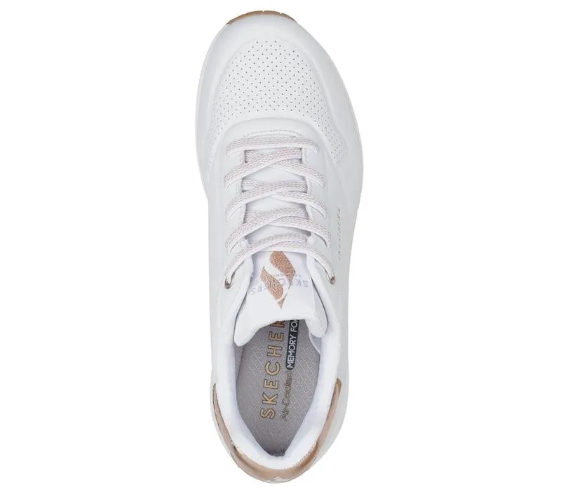 Women's Wide Fit Skechers Uno 155196 Shimmer Away Sneakers